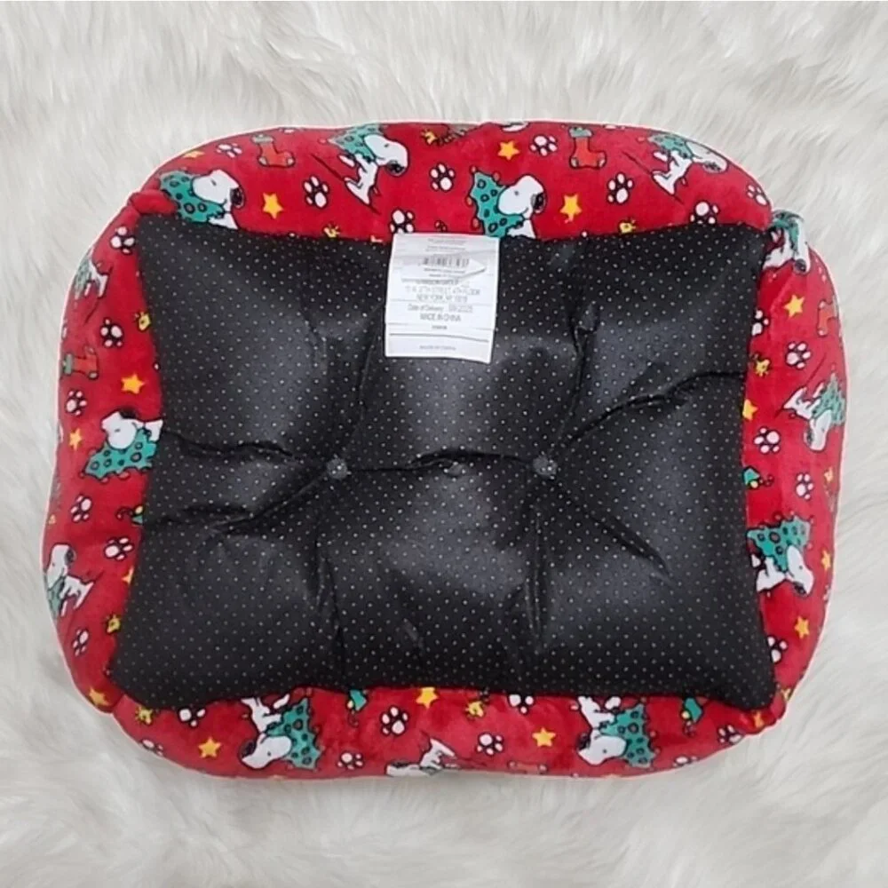 Charlie Brown Snoopy Christmas Pet Cat Dog Bed New With Tags 2025 Red Multicolor